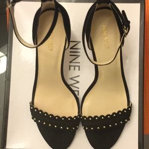 Black Nine West Heel